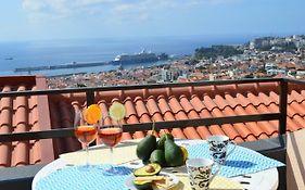 House In Funchal With Panoramic View 2-6